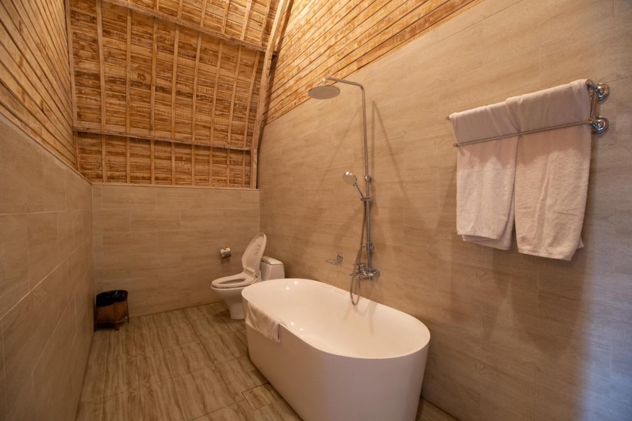 Wana Shanti Villa Bringkit Экстерьер фото